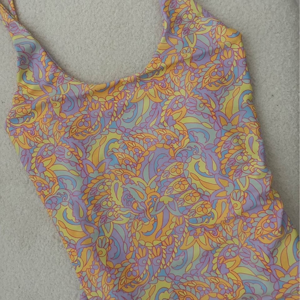 Colorful Bikini Set Collection - Picture 8 of 9